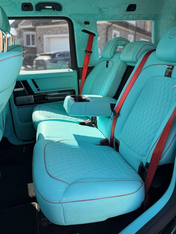 Mercedes-Benz G800 Brabus Tiffany — прокат «Гелік» в Києві 