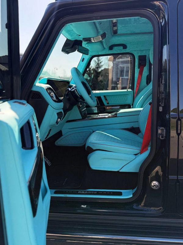 Mercedes-Benz G800 Brabus Tiffany — прокат «Гелік» в Києві 