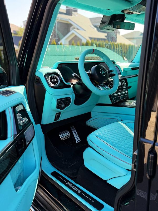 Mercedes-Benz G800 Brabus Tiffany — прокат «Гелік» в Києві 