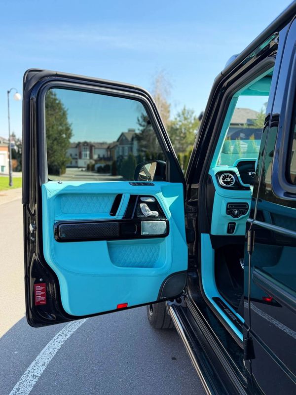 Mercedes-Benz G800 Brabus Tiffany — прокат «Гелік» в Києві 