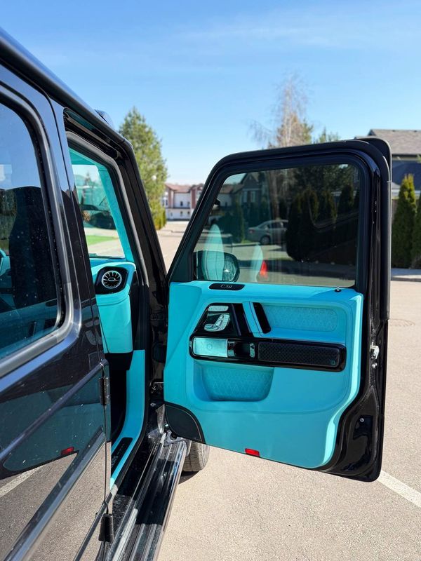 Mercedes-Benz G800 Brabus Tiffany — прокат «Гелік» в Києві 