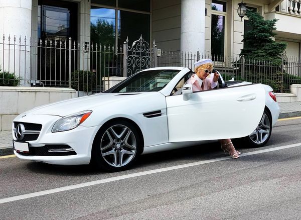 Кабриолет Mercedes SLK 250 белый прокат без водителя для свадьбы фотосессии съемки