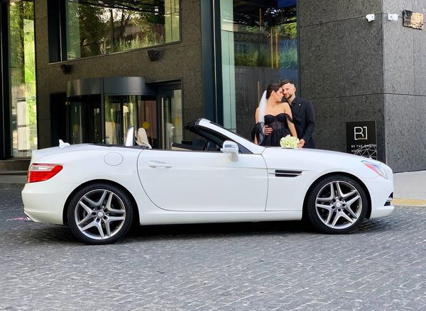 Кабриолет Mercedes SLK 250 белый прокат без водителя для свадьбы фотосессии съемки