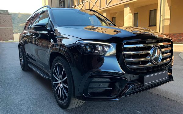 Позашляховик Mercedes Benz Gls AMG 400 прокат оренда джип на весілля