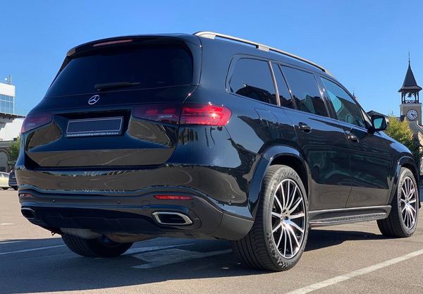 Позашляховик Mercedes Benz Gls AMG 400 прокат оренда джип на весілля