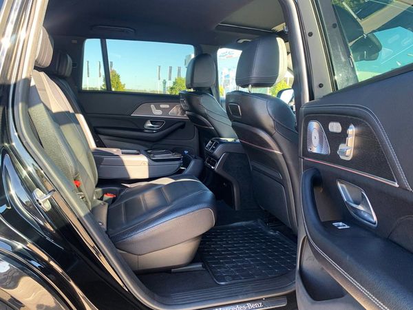 Позашляховик Mercedes Benz Gls AMG 400 прокат оренда джип на весілля