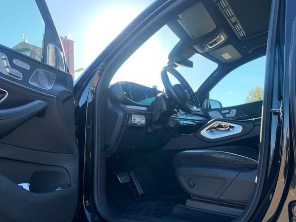 Позашляховик Mercedes Benz Gls AMG 400 прокат оренда джип на весілля