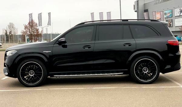 Позашляховик Mercedes-Benz Gls 63 AMG з водієм або без