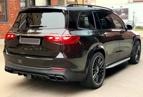 Позашляховик Mercedes-Benz Gls 63 AMG з водієм або без