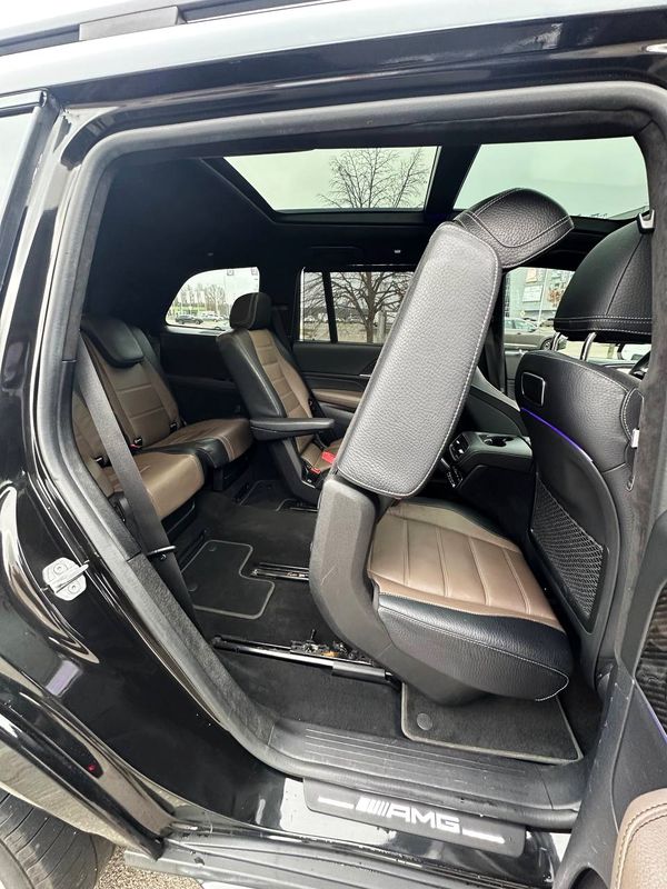 Позашляховик Mercedes-Benz Gls 63 AMG з водієм або без