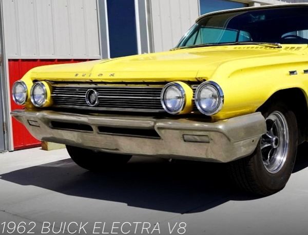 Buick Electra 1962 желтый ретро кабриолет для съемки кино фото