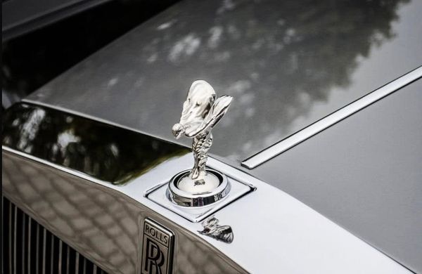 Vip-авто Rolls-Royce Phantom серебристый заказать на свадьбу