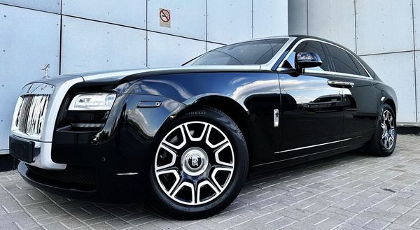 Vip-авто Rolls Royce Ghost вип авто прокат без водителя на свадьбу