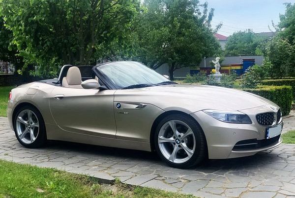 Аренда авто BMW Z4 Cabrio кабриолет без водителя на прокат