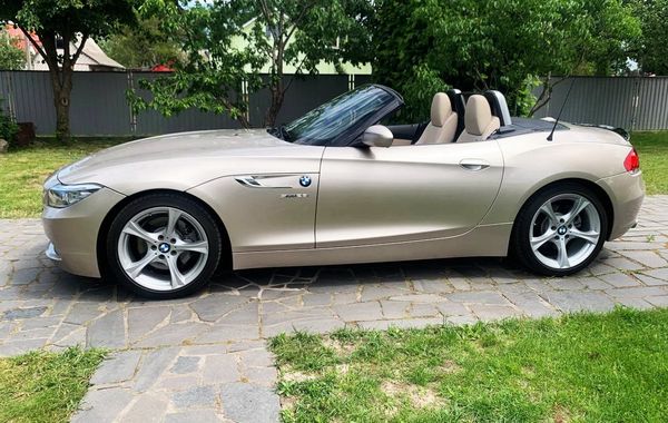 Аренда авто BMW Z4 Cabrio кабриолет без водителя на прокат