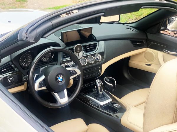 Аренда авто BMW Z4 Cabrio кабриолет без водителя на прокат