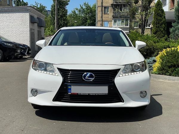 Lexus ES 300 Hybrid белый прокат аренда авто бизнес класс на свадьбу трансфер код 305