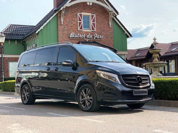 Микроавтобус Mercedes V класс с водителем без водителя заказать бус на свадьбу