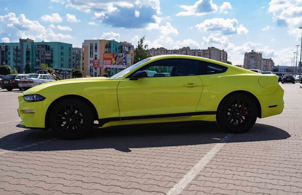 Ford Mustang GT 3.7 салатовый спорткар заказ авто арендовать с водителем код 128