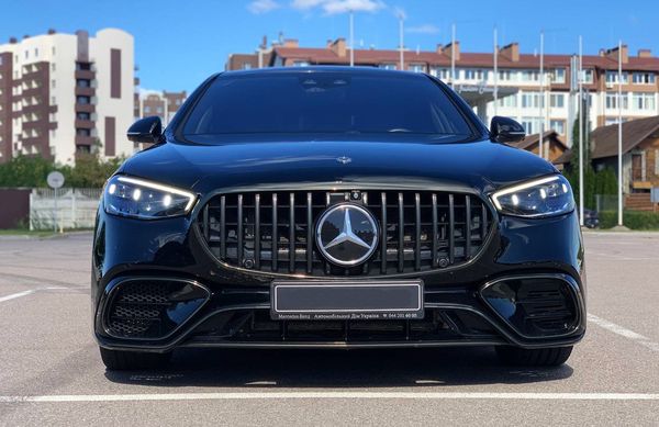 Mercedes-Benz-S580-AMG-W223-оренда-з-водієм-прокат-без-водія-авто-на-весілля-223-мерседес-трансфер