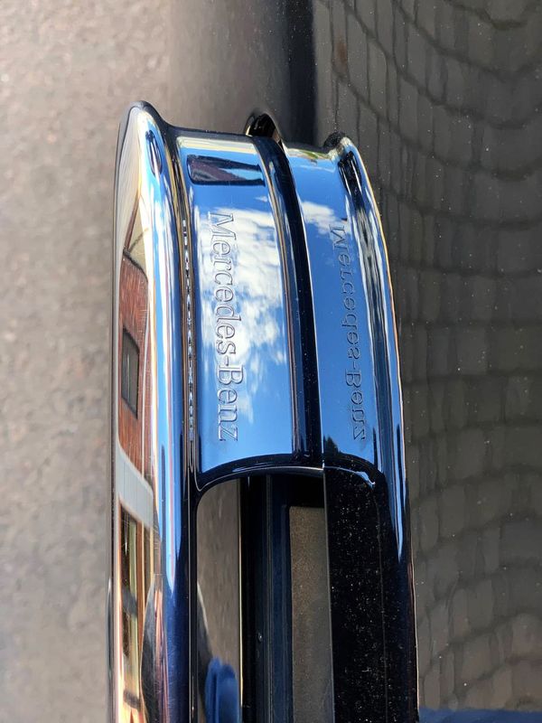 Mercedes-Benz-S580-AMG-W223-оренда-з-водієм-прокат-без-водія-авто-на-весілля-223-мерседес-трансфер