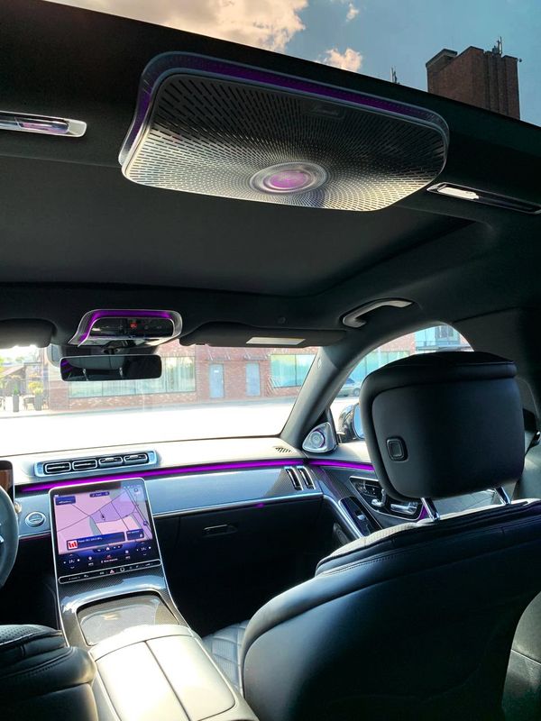 Mercedes-Benz-S580-AMG-W223-оренда-з-водієм-прокат-без-водія-авто-на-весілля-223-мерседес-трансфер