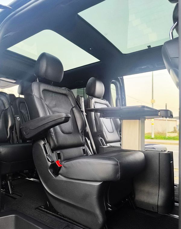 Аренда микроавтобуса Mercedes Benz V class на свадьбу трансфер