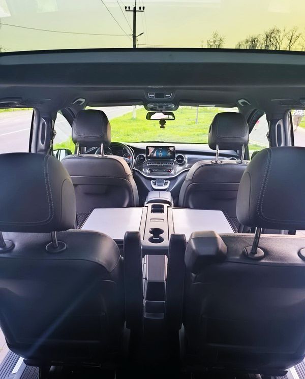 Аренда микроавтобуса Mercedes Benz V class на свадьбу трансфер