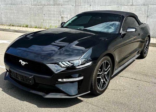 Кабриолет без водителя Ford Mustang GT на прокат для фото видео
