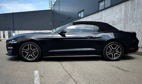 Кабриолет без водителя Ford Mustang GT на прокат для фото видео