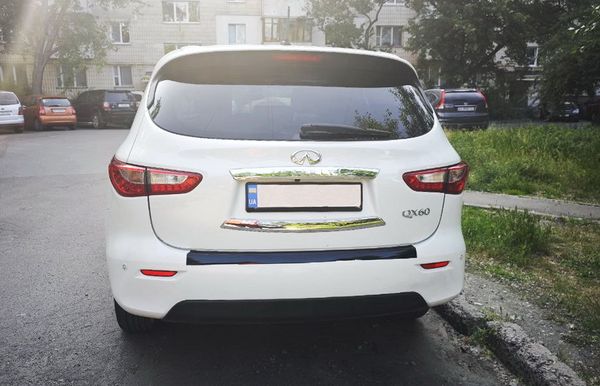Infiniti GX60 біла замовити джип на весілля Київ 