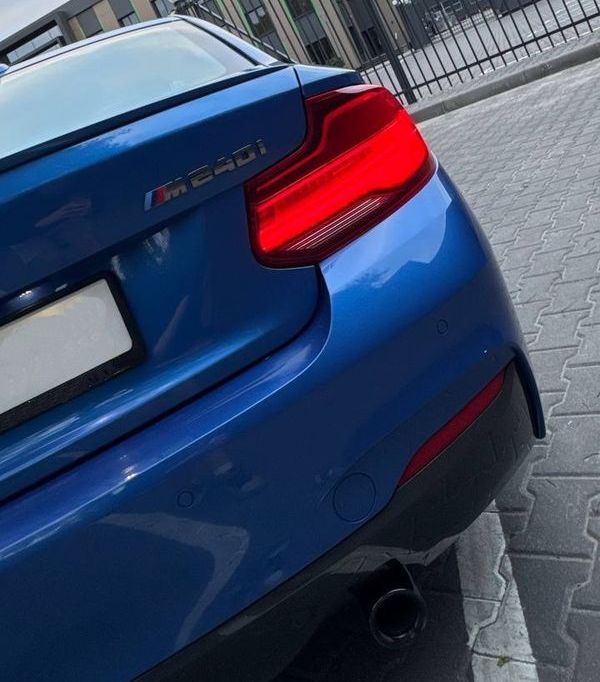 BMW 240i синя з водієм для фотосесії в Києві 