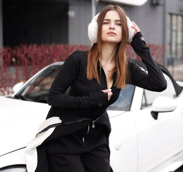 Кабріолет Fіat 124 Spider білий на весілля зйомки