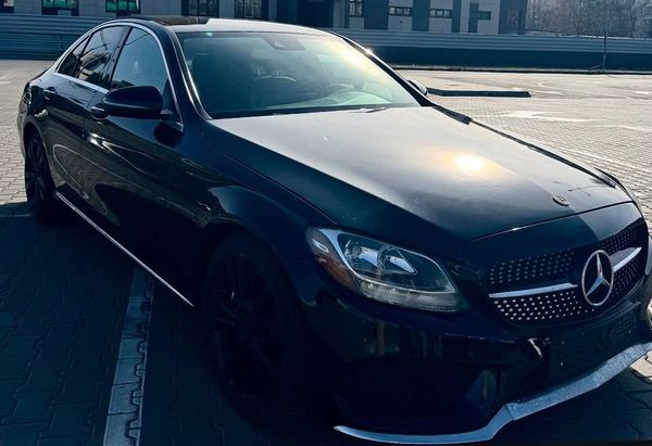 Авто на весілля Mercedes Benz C Class прокат без водія