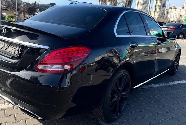 Авто на весілля Mercedes Benz C Class прокат без водія