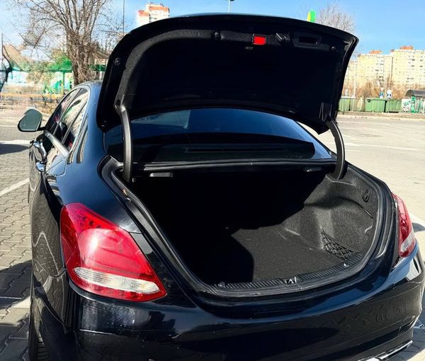 Авто на весілля Mercedes Benz C Class прокат без водія