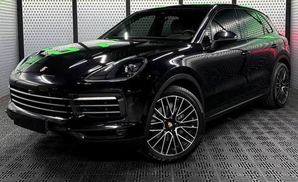 Позашляховик Porsche Cayenne New прокат без водія 