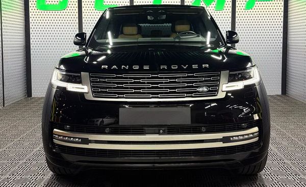 Range Rover Vogue NEW чорний позашляховик на весілля