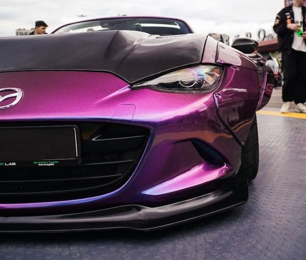 Mazda Miata ND кабріолет з водієм для фотосесії зйомки 