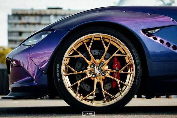 Mazda Miata ND кабріолет з водієм для фотосесії зйомки 