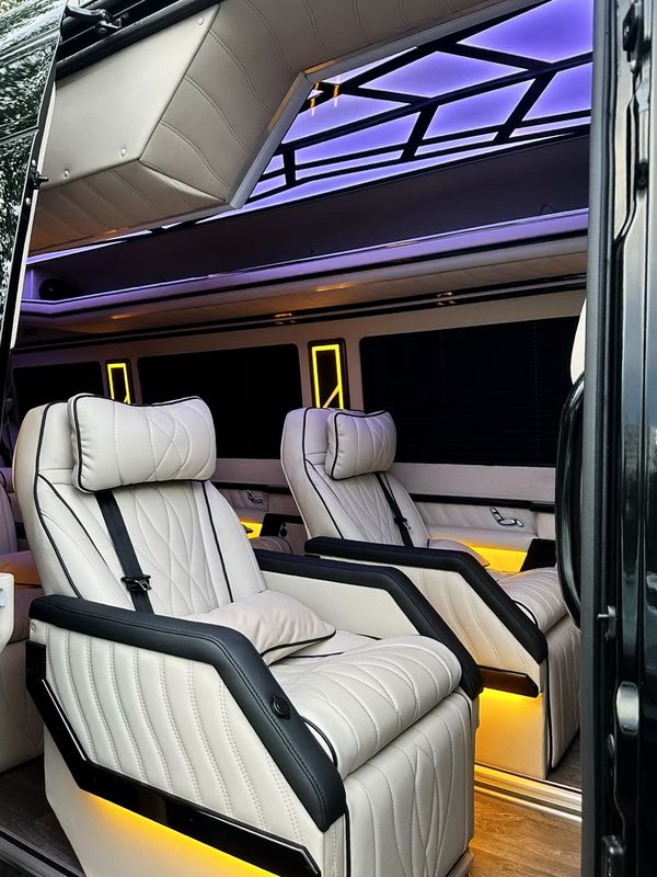 Микроавтобус Mercedes-Benz Sprinter VIP для трансфера в Европу - Варшава, Краков, Кишинев