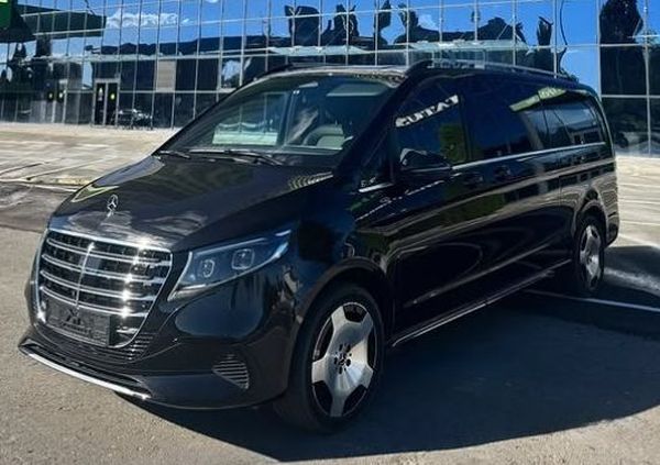 Прокат микроавтобуса Mercedes-Benz V class 2025 год без водителя 