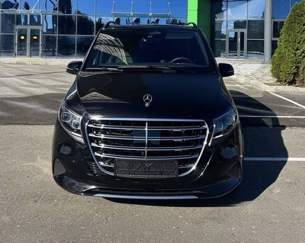 Прокат микроавтобуса Mercedes-Benz V class 2025 год без водителя 