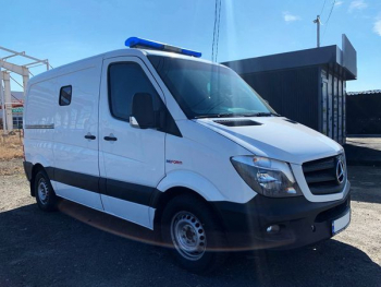 Оренда мікроавтобуса Mercedes Sprinter білий броньований