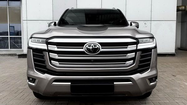 Оренда броньований Toyota Land Cruiser 300 B6/B7