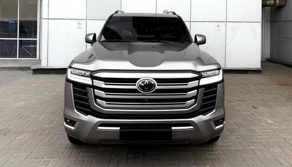 Оренда броньований Toyota Land Cruiser 300 B6/B7