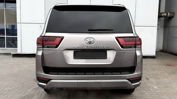 Оренда броньований Toyota Land Cruiser 300 B6/B7