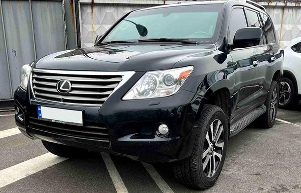 Прокат бронированный джип Lexus LX 570 B6 черный с водителем