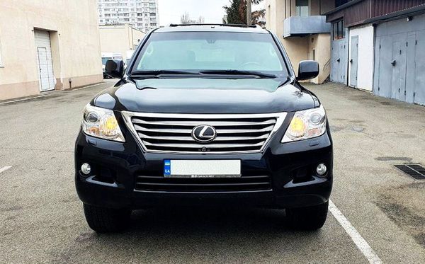 Прокат бронированный джип Lexus LX 570 B6 черный с водителем