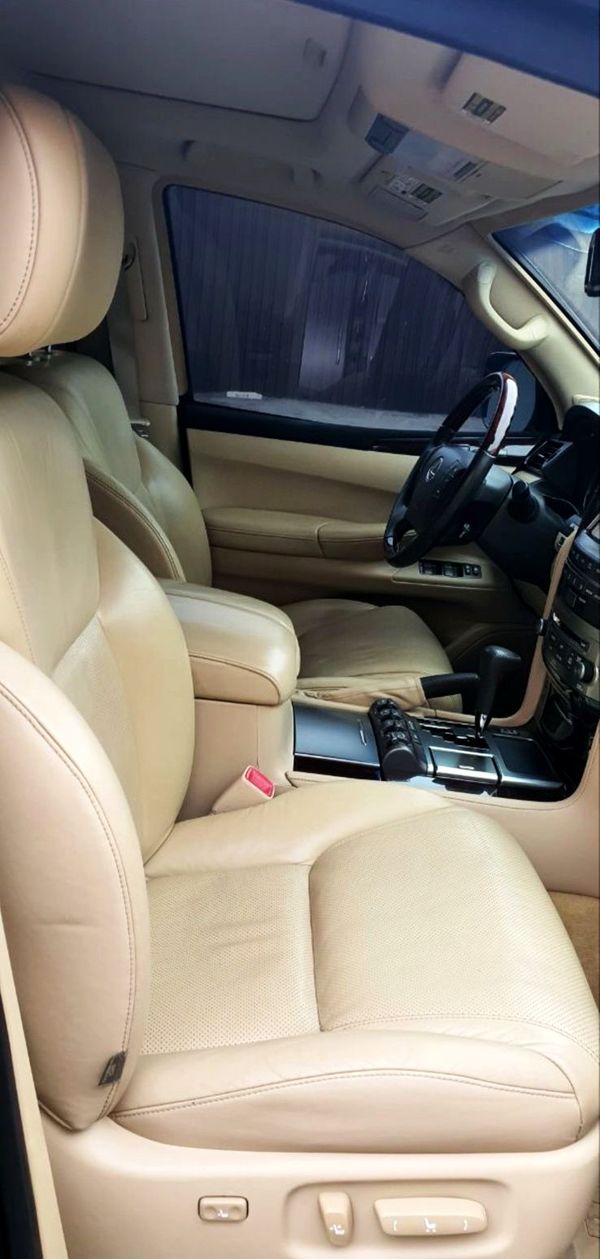 Прокат бронированный джип Lexus LX 570 B6 черный с водителем